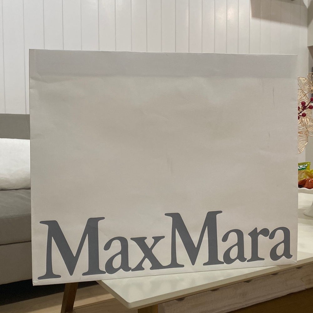 MaxMara shopping bag